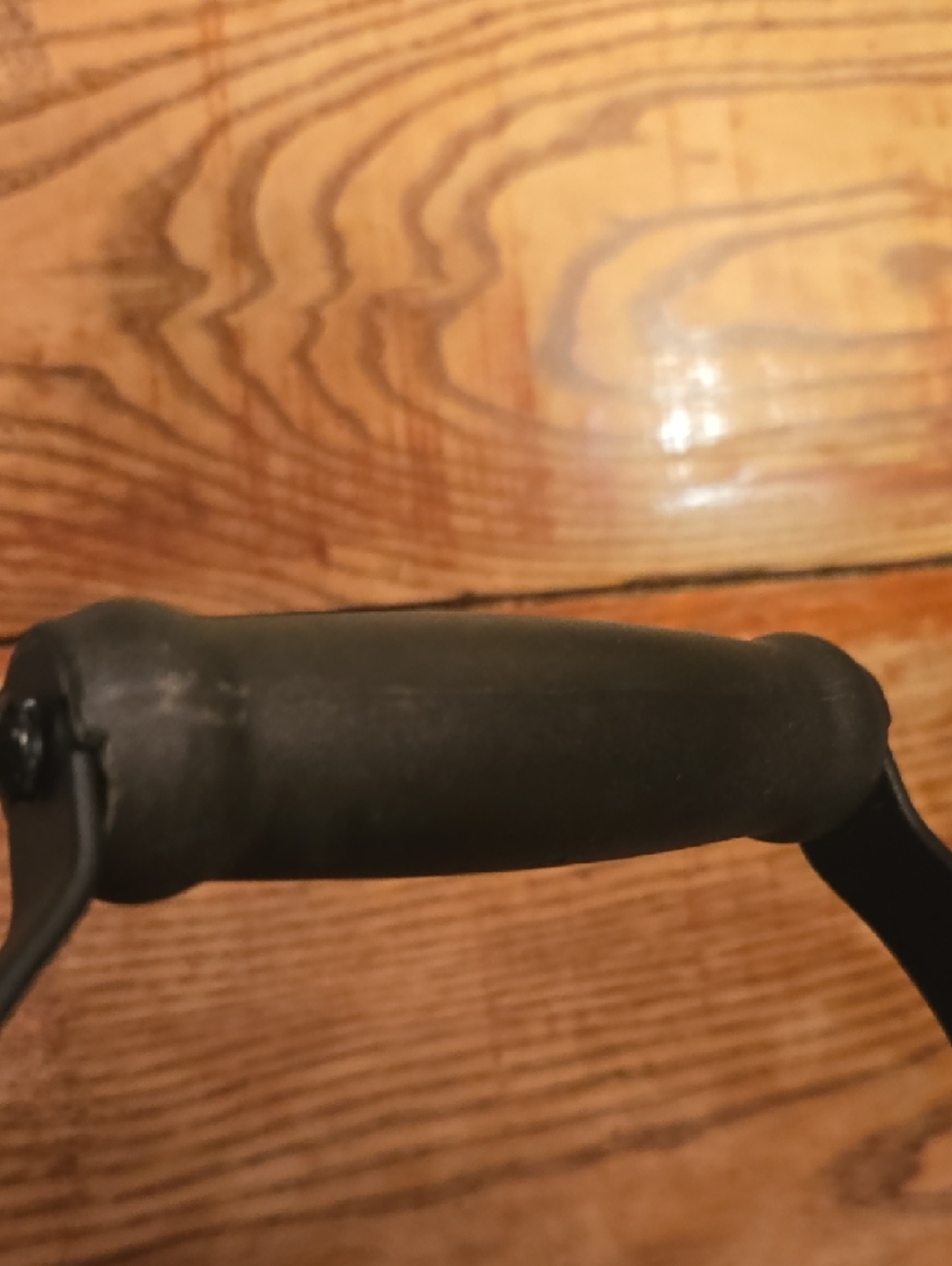 Le Creuset Carribean Blue Teakettle with Black Handle and Knob - Picture 15 of 16